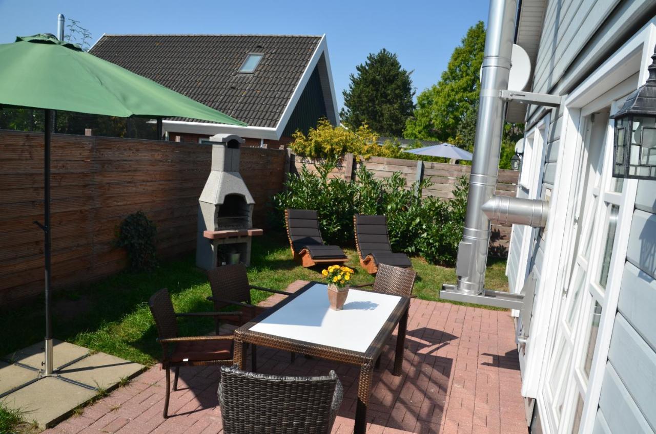 Ferienhauser Lensterstrand Ngoại thất bức ảnh